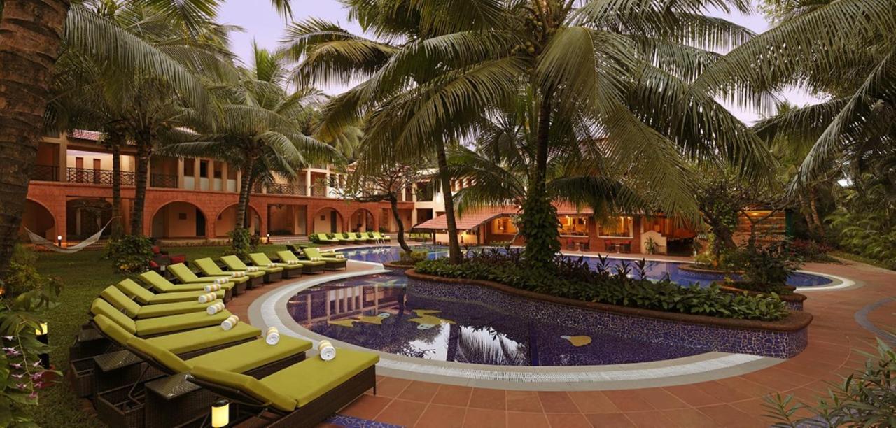Lemon Tree Amarante Beach Resort, Goa Кандолим Екстериор снимка